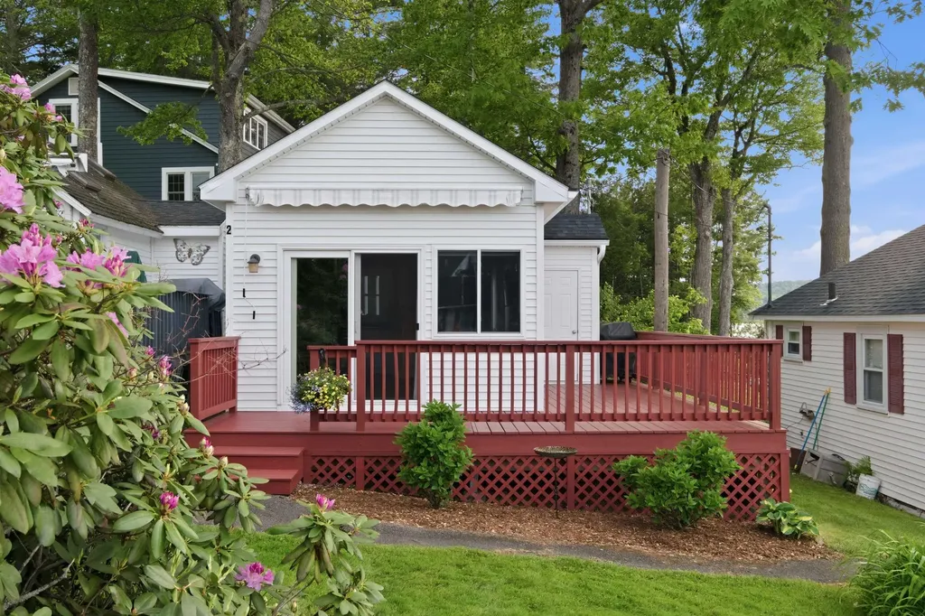 1026 Weirs Boulevard Laconia NH 03246