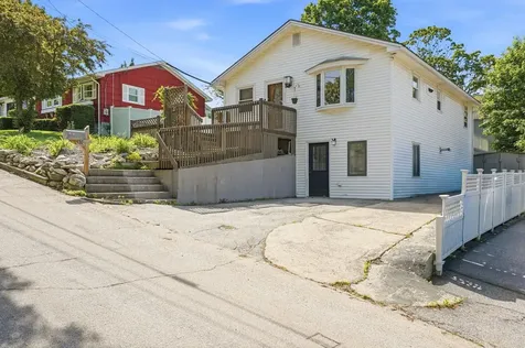 65 Garfield Street Manchester NH 03103