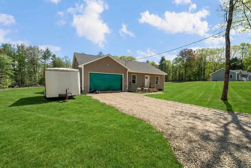 374 Hare Road Milton NH 03851