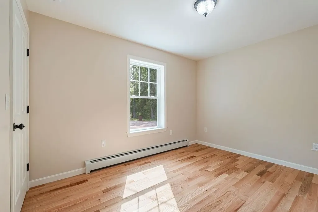 374 Hare Road Milton NH 03851