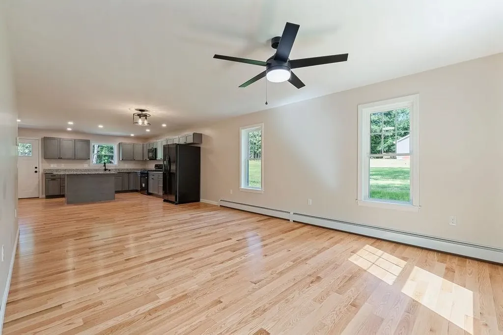 374 Hare Road Milton NH 03851