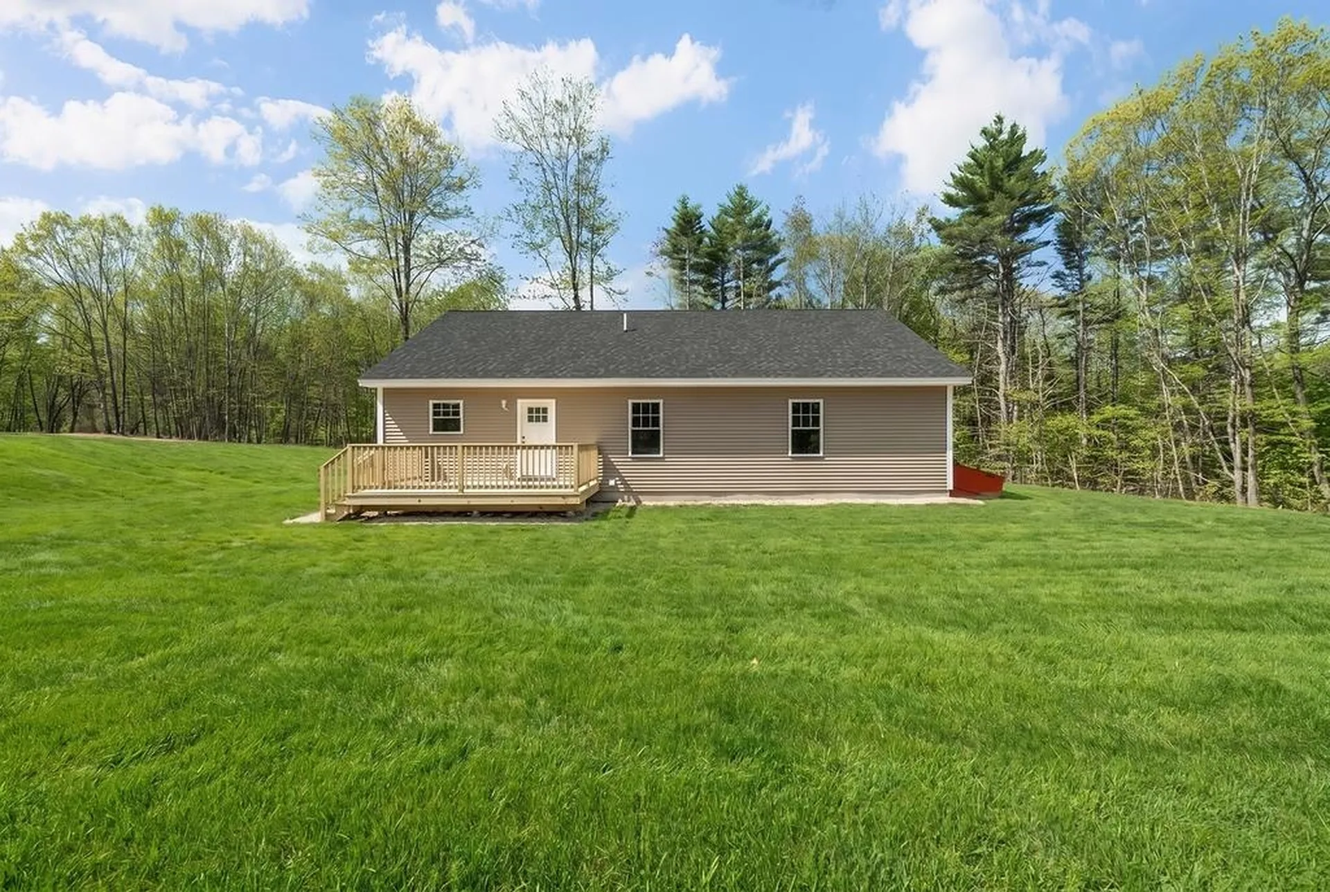 374 Hare Road Milton NH 03851