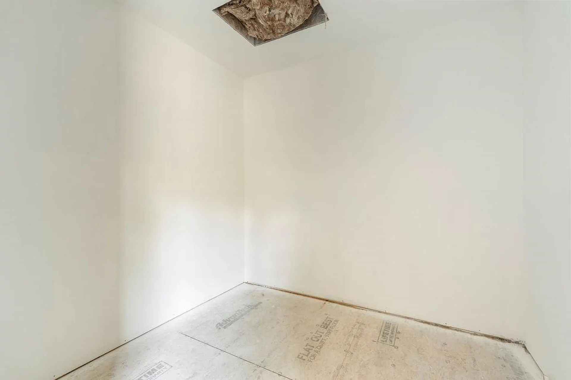 374 Hare Road Milton NH 03851