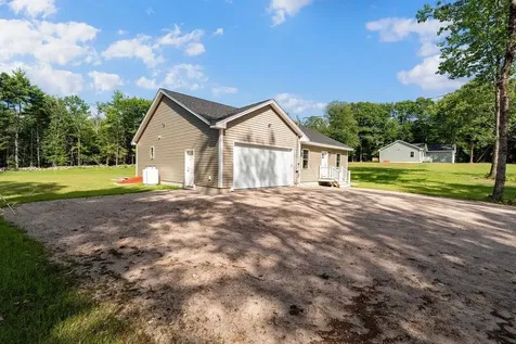 374 Hare Road Milton NH 03851