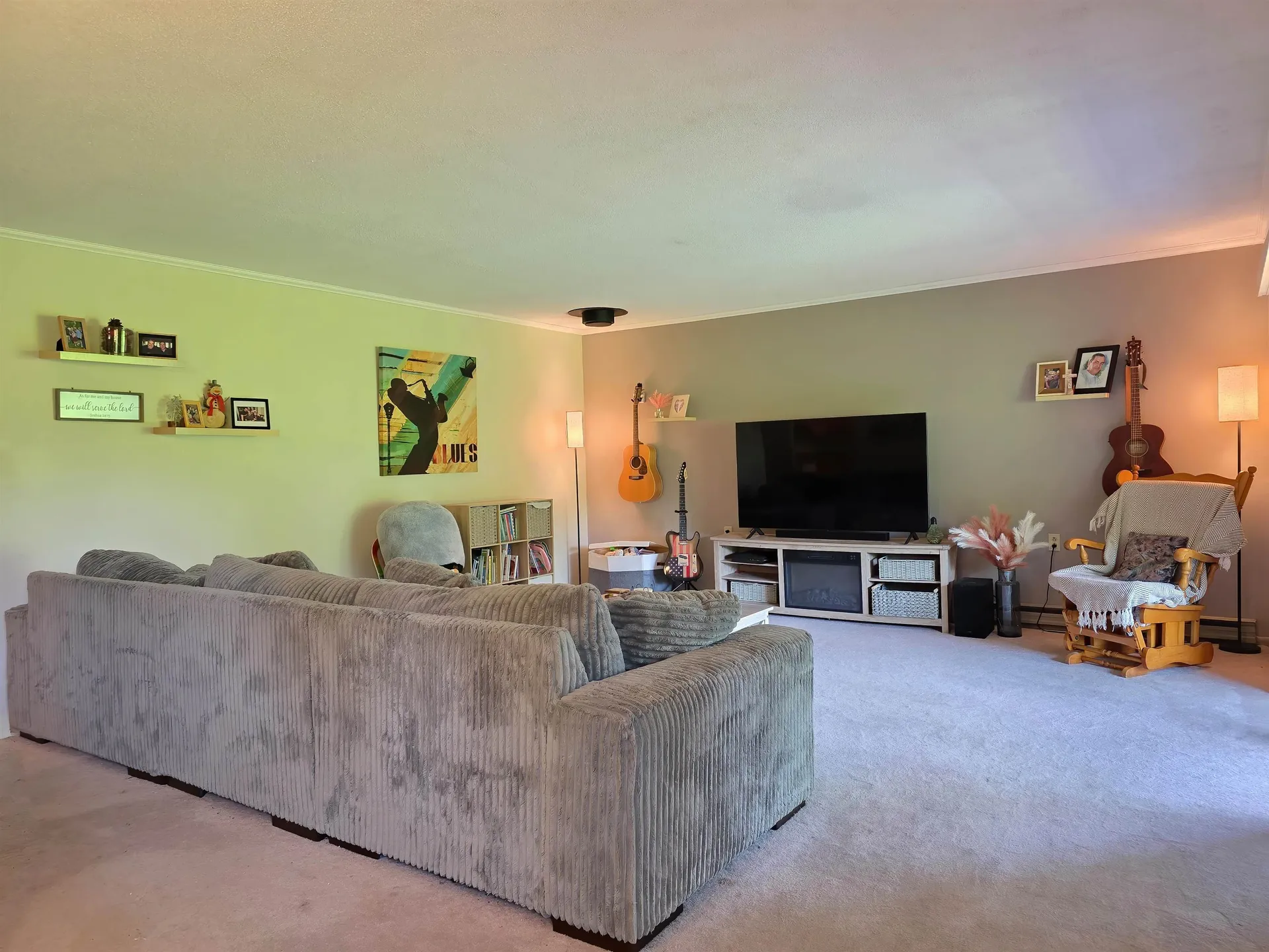 8 Hawthorne Circle South Burlington VT 05403