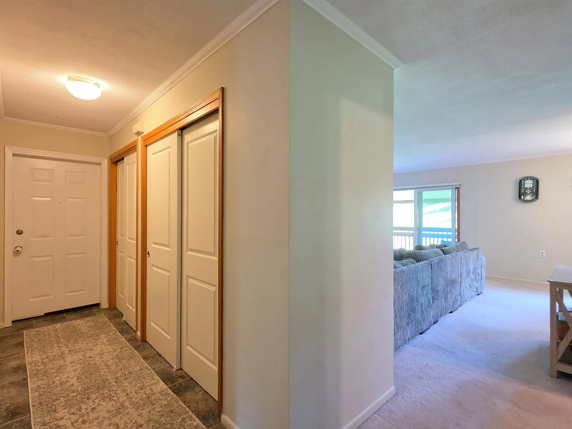 8 Hawthorne Circle South Burlington VT 05403