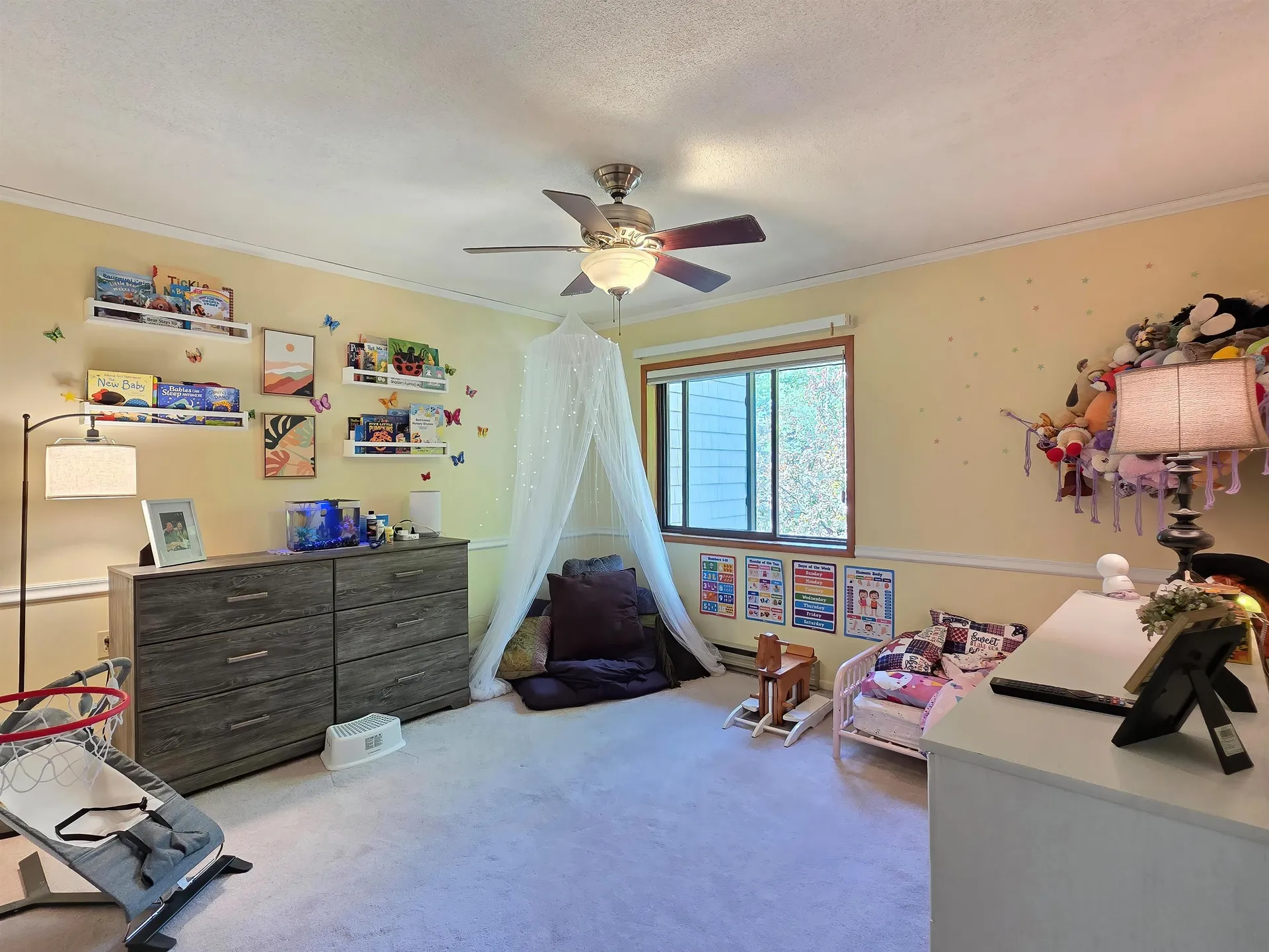 8 Hawthorne Circle South Burlington VT 05403