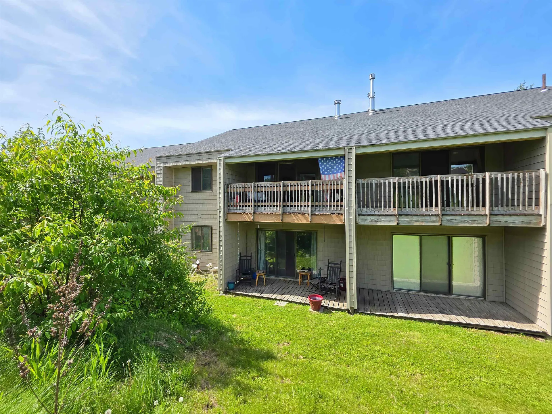 8 Hawthorne Circle South Burlington VT 05403