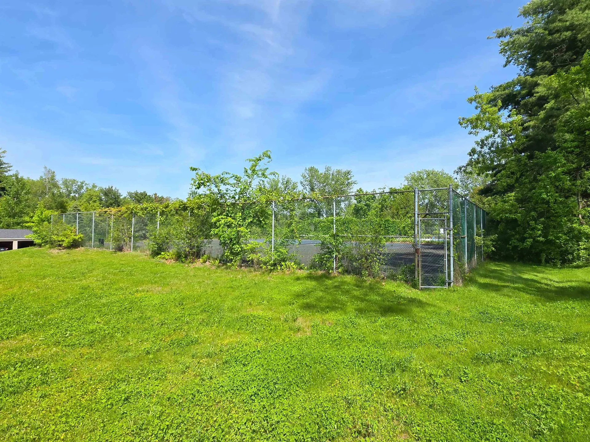 8 Hawthorne Circle South Burlington VT 05403