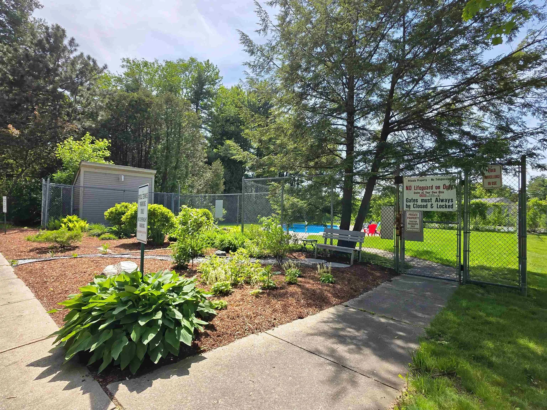 8 Hawthorne Circle South Burlington VT 05403