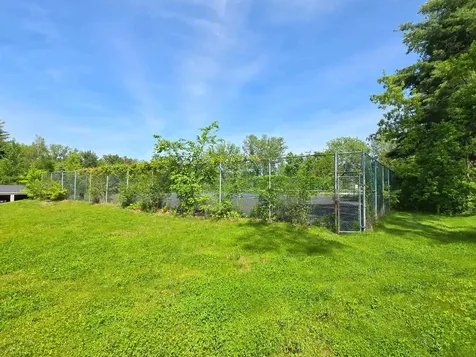 8 Hawthorne Circle South Burlington VT 05403