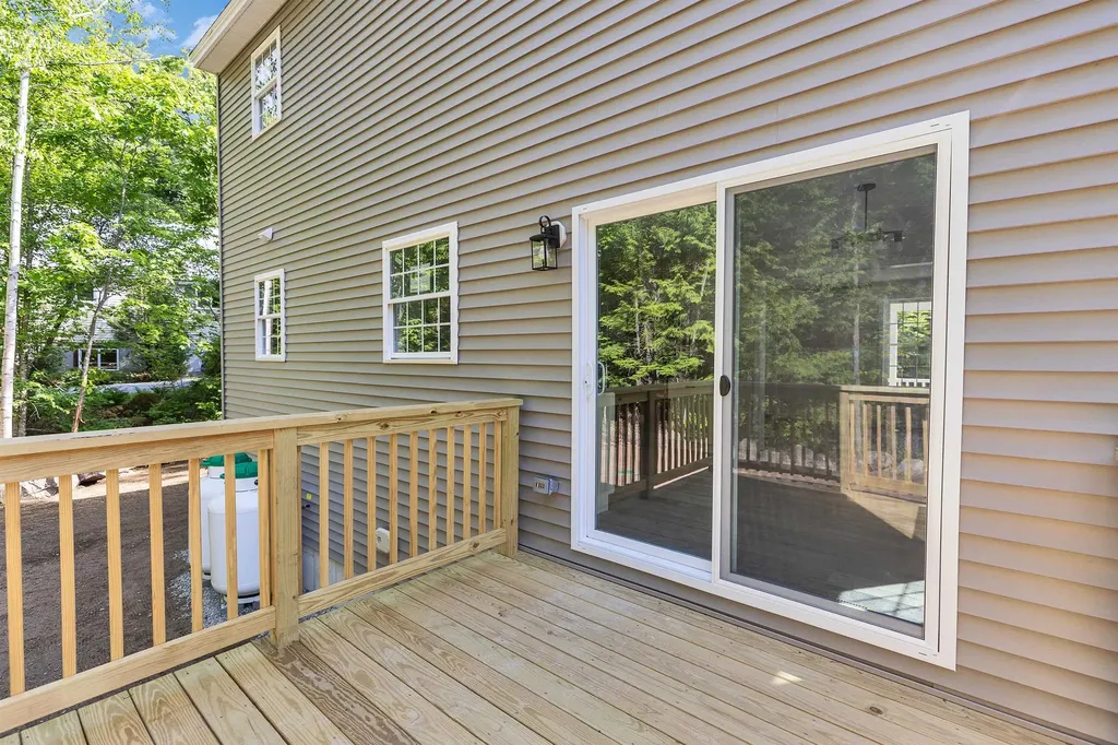 32 Deerpoint Drive Hillsborough NH 03244