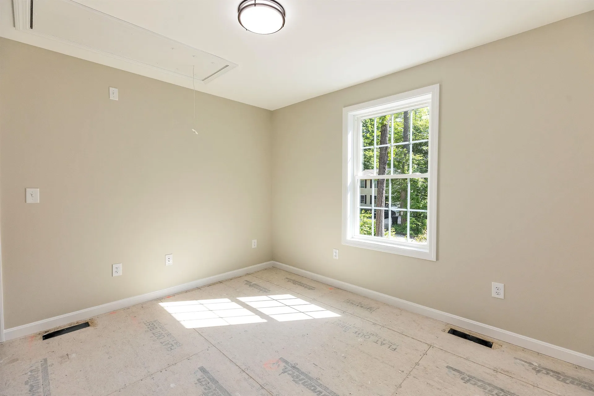 32 Deerpoint Drive Hillsborough NH 03244