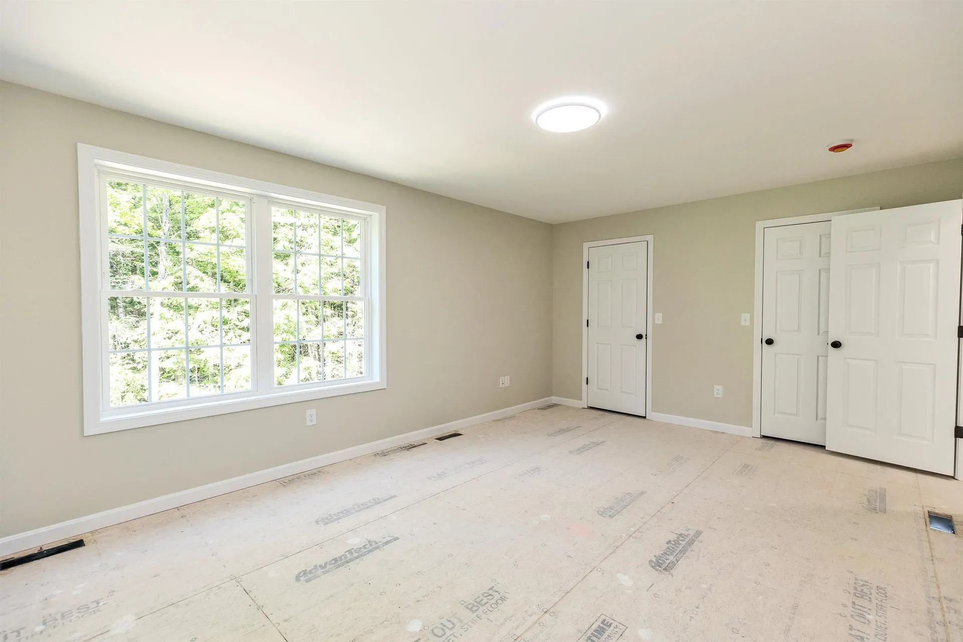 32 Deerpoint Drive Hillsborough NH 03244