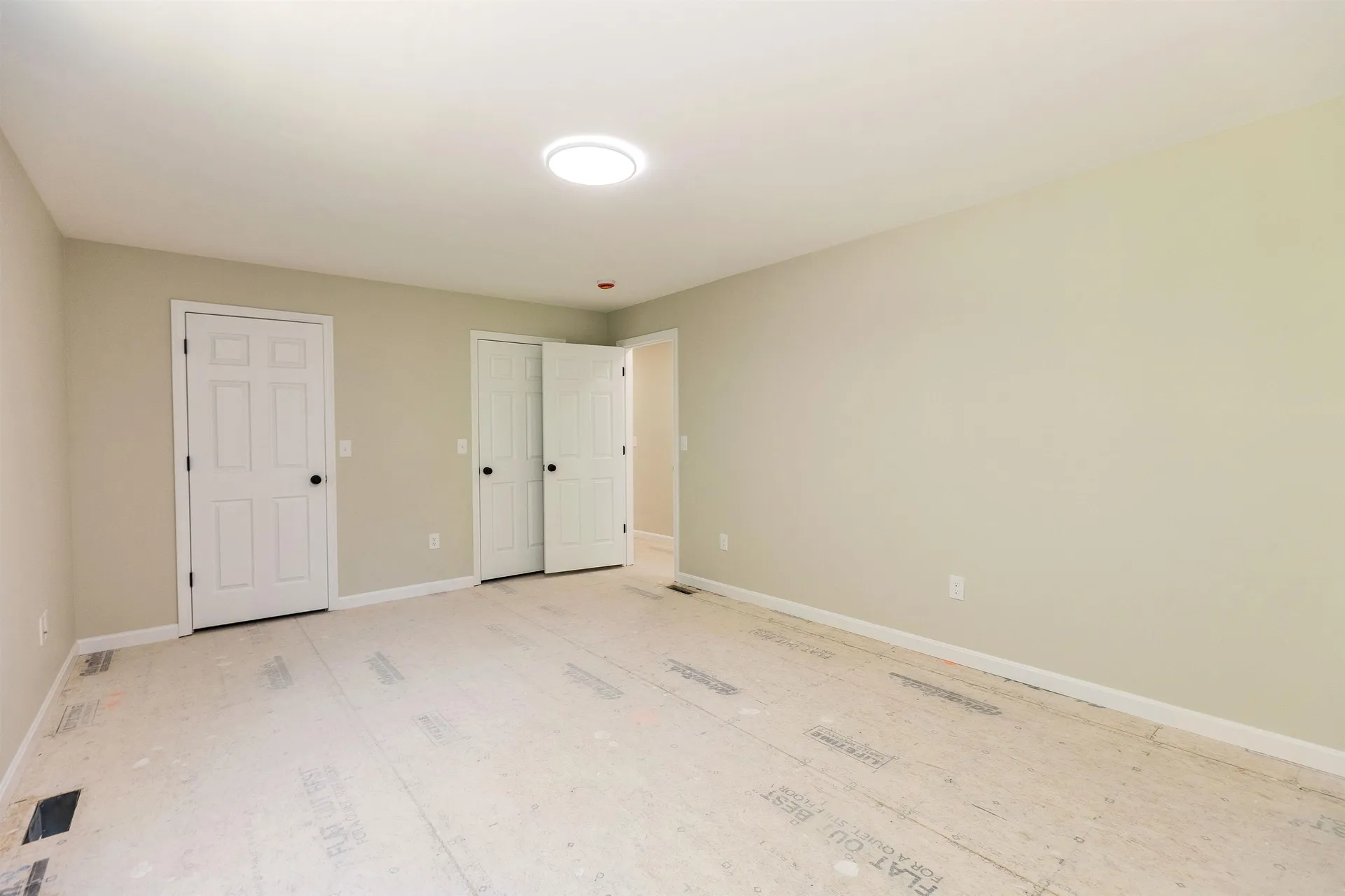 32 Deerpoint Drive Hillsborough NH 03244