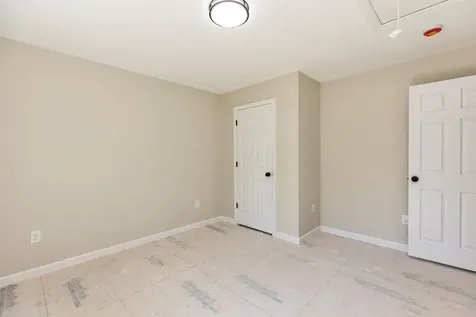 32 Deerpoint Drive Hillsborough NH 03244