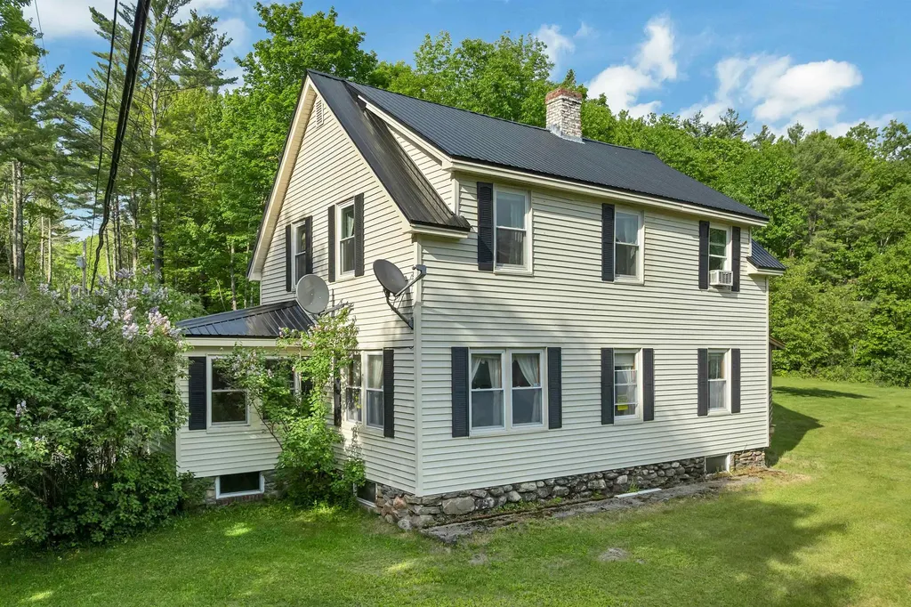88 High Street Warren NH 03279