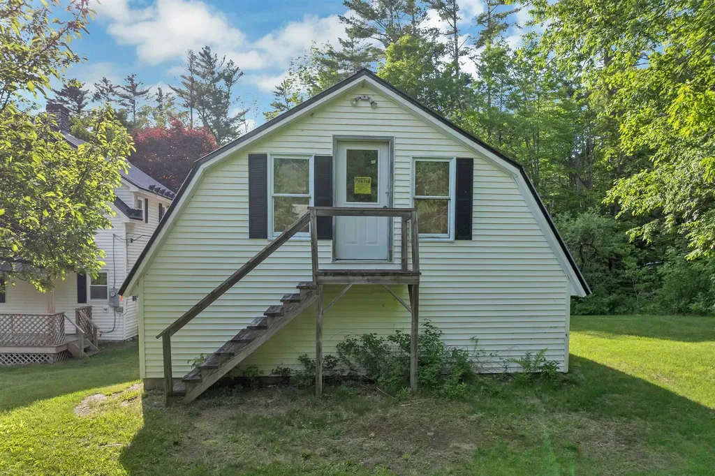 88 High Street Warren NH 03279