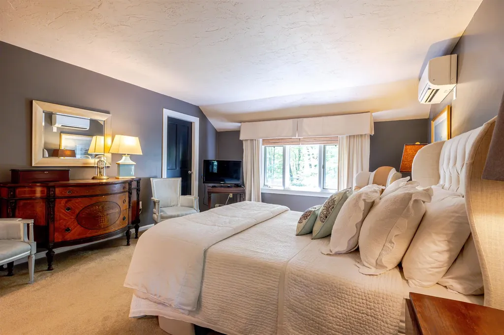 13 Pond Place Lane Concord NH 03301