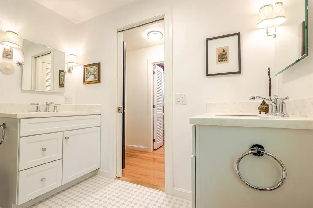 13 Pond Place Lane Concord NH 03301