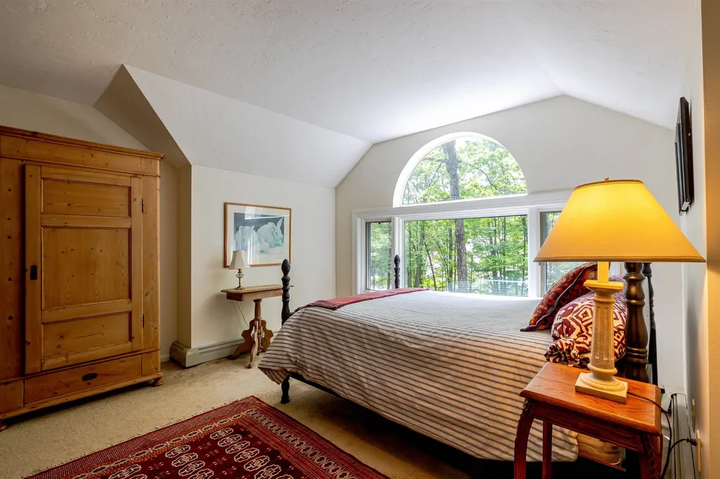 13 Pond Place Lane Concord NH 03301