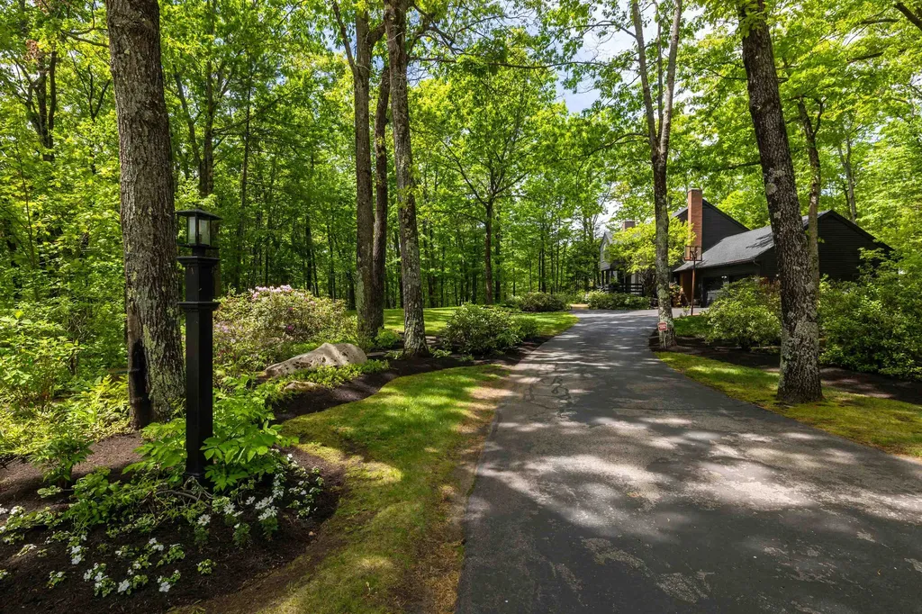 13 Pond Place Lane Concord NH 03301