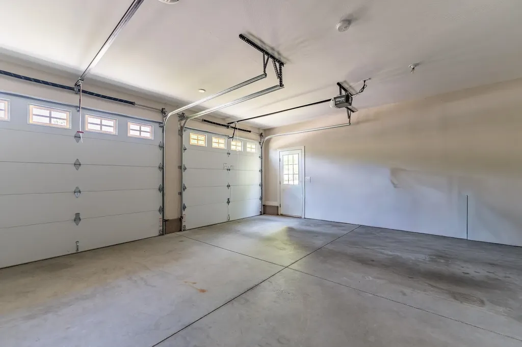 10 Furnival Road Nashua NH 03064