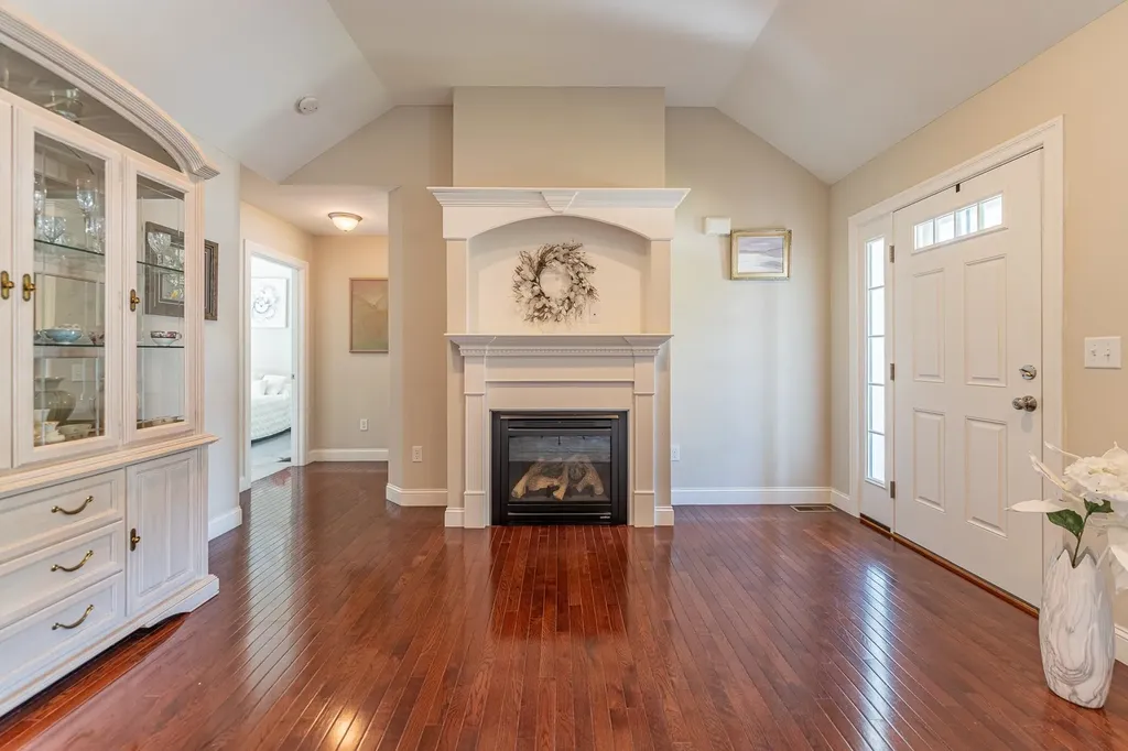 10 Furnival Road Nashua NH 03064