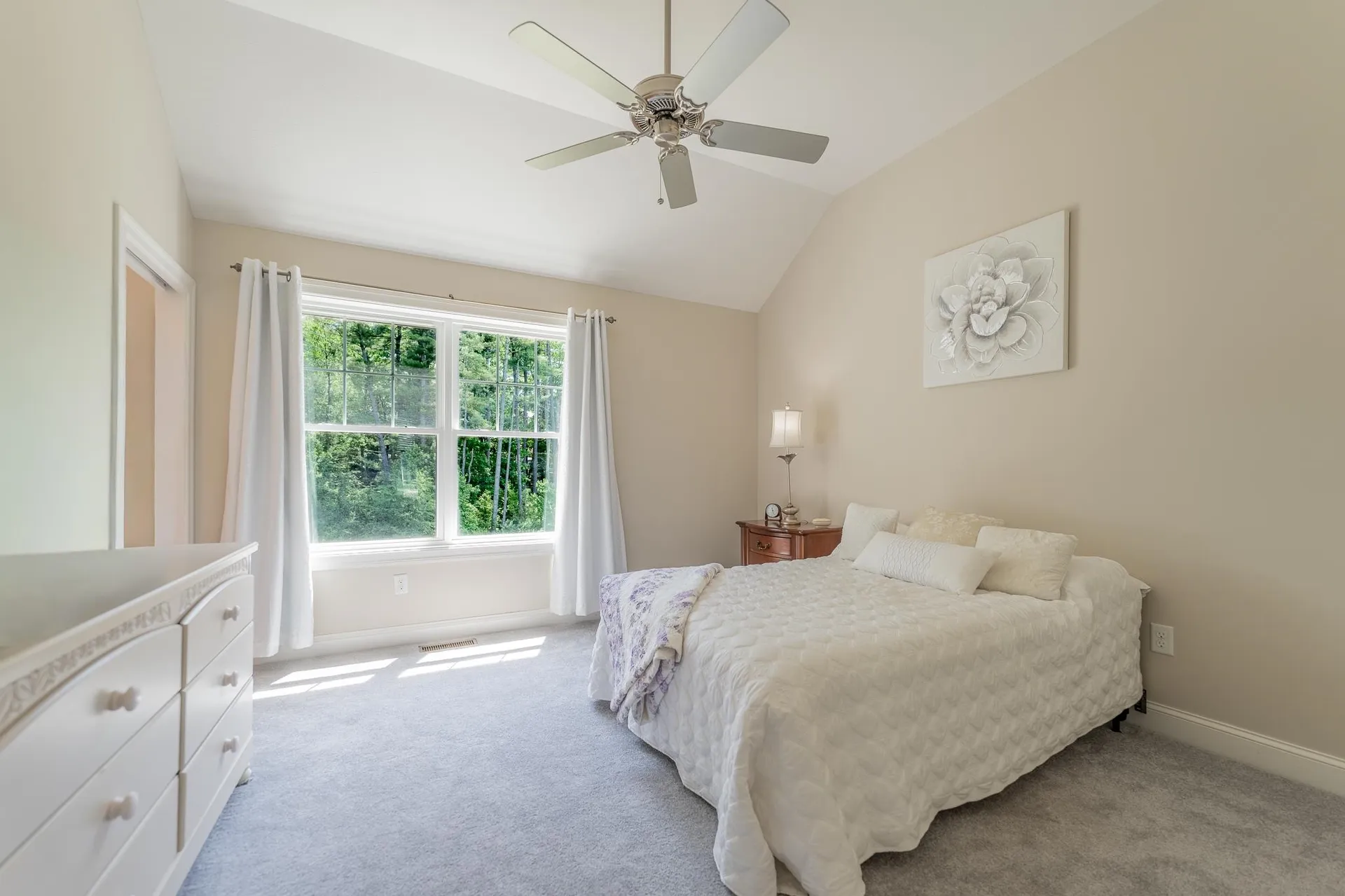 10 Furnival Road Nashua NH 03064