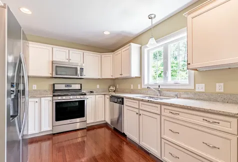 10 Furnival Road Nashua NH 03064