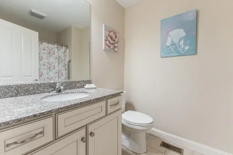 10 Furnival Road Nashua NH 03064