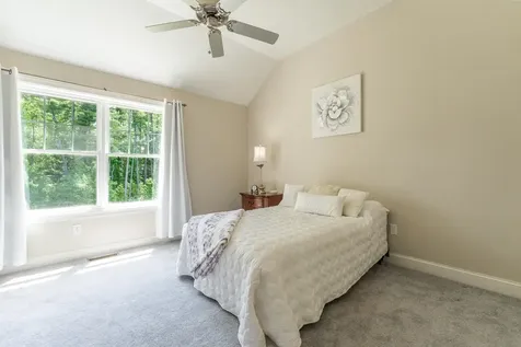 10 Furnival Road Nashua NH 03064