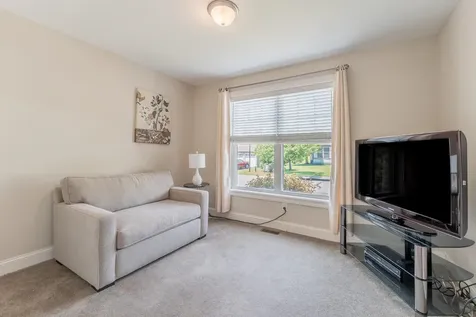 10 Furnival Road Nashua NH 03064
