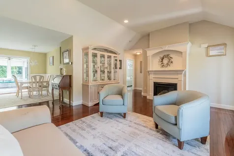 10 Furnival Road Nashua NH 03064