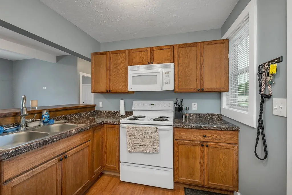 132 Maple Avenue Claremont NH 03473