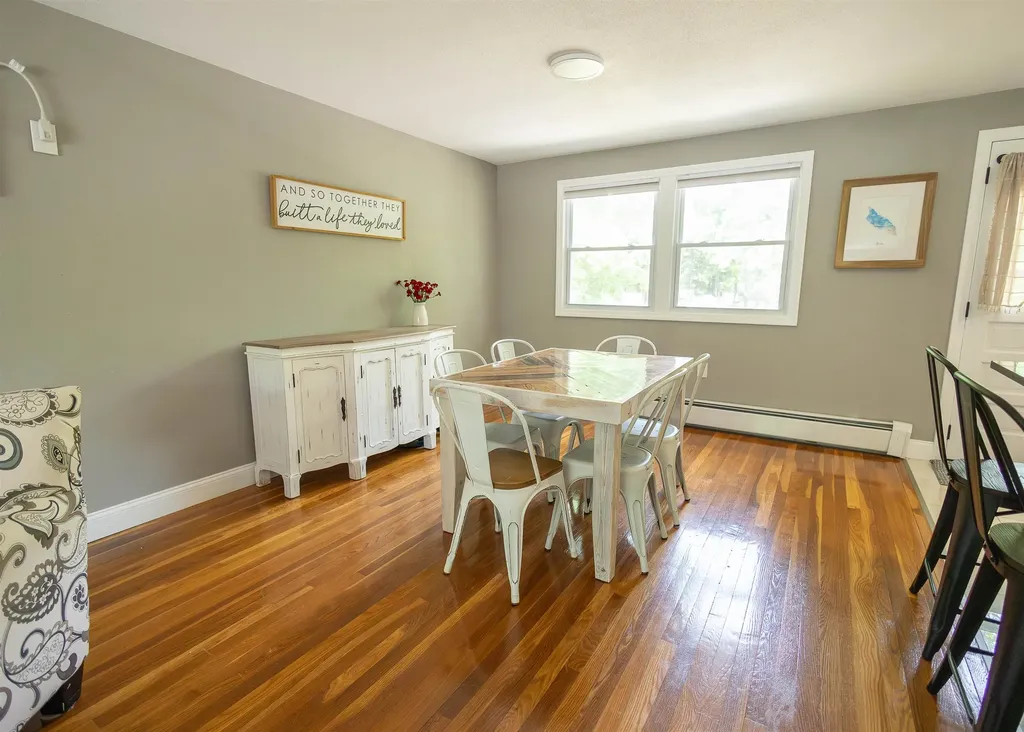 32 Alvirne Drive Hudson NH 03051