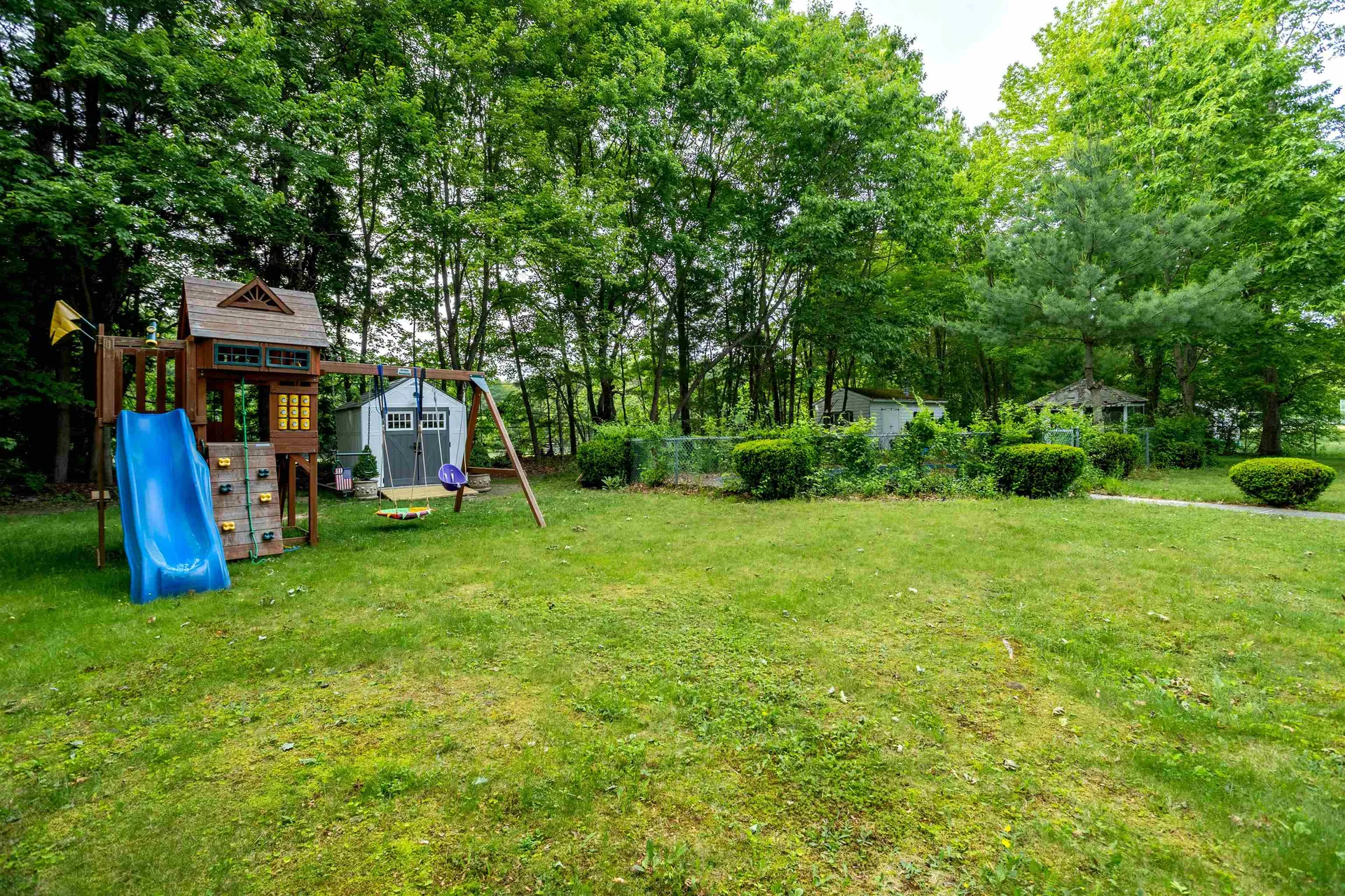 32 Alvirne Drive Hudson NH 03051