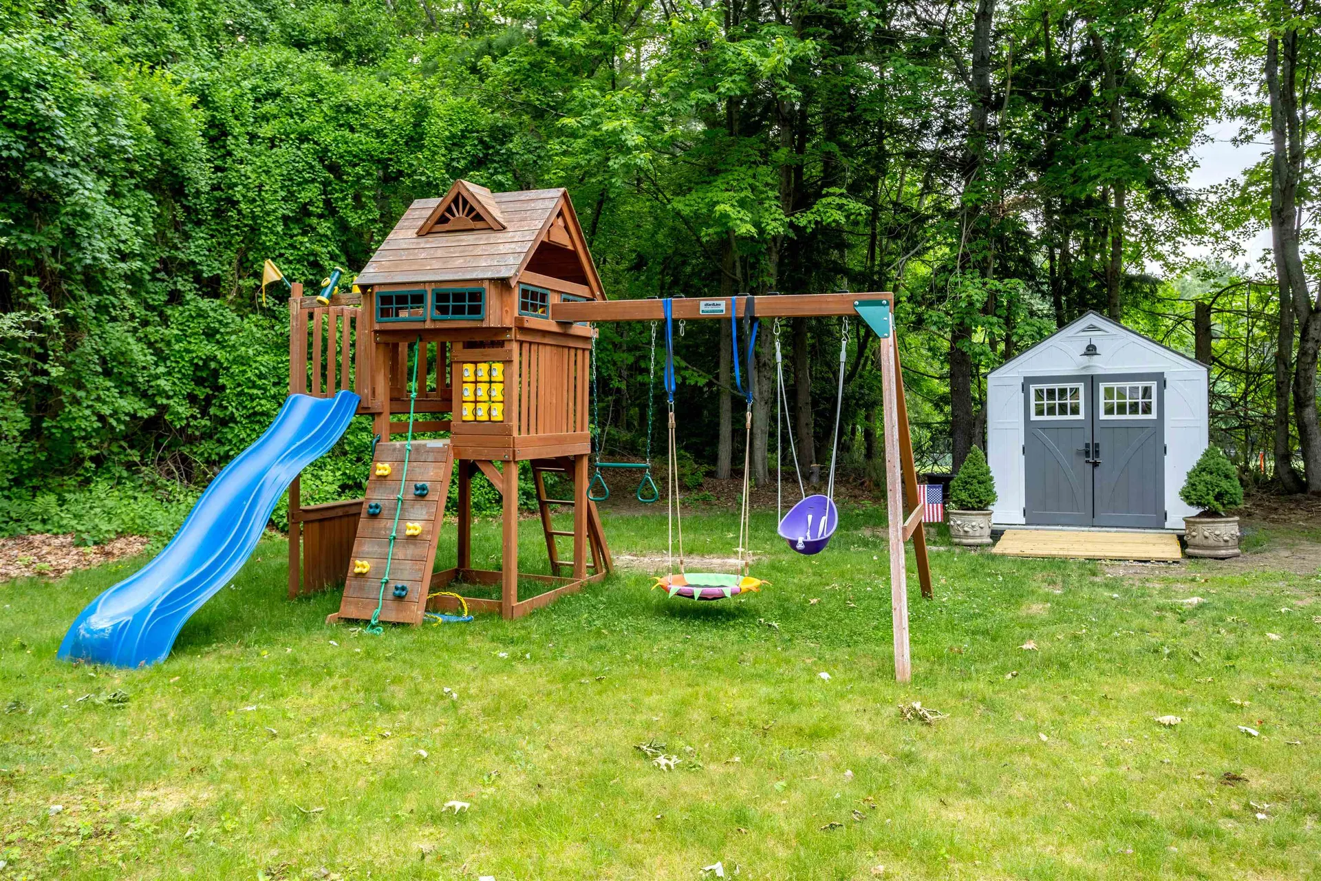 32 Alvirne Drive Hudson NH 03051