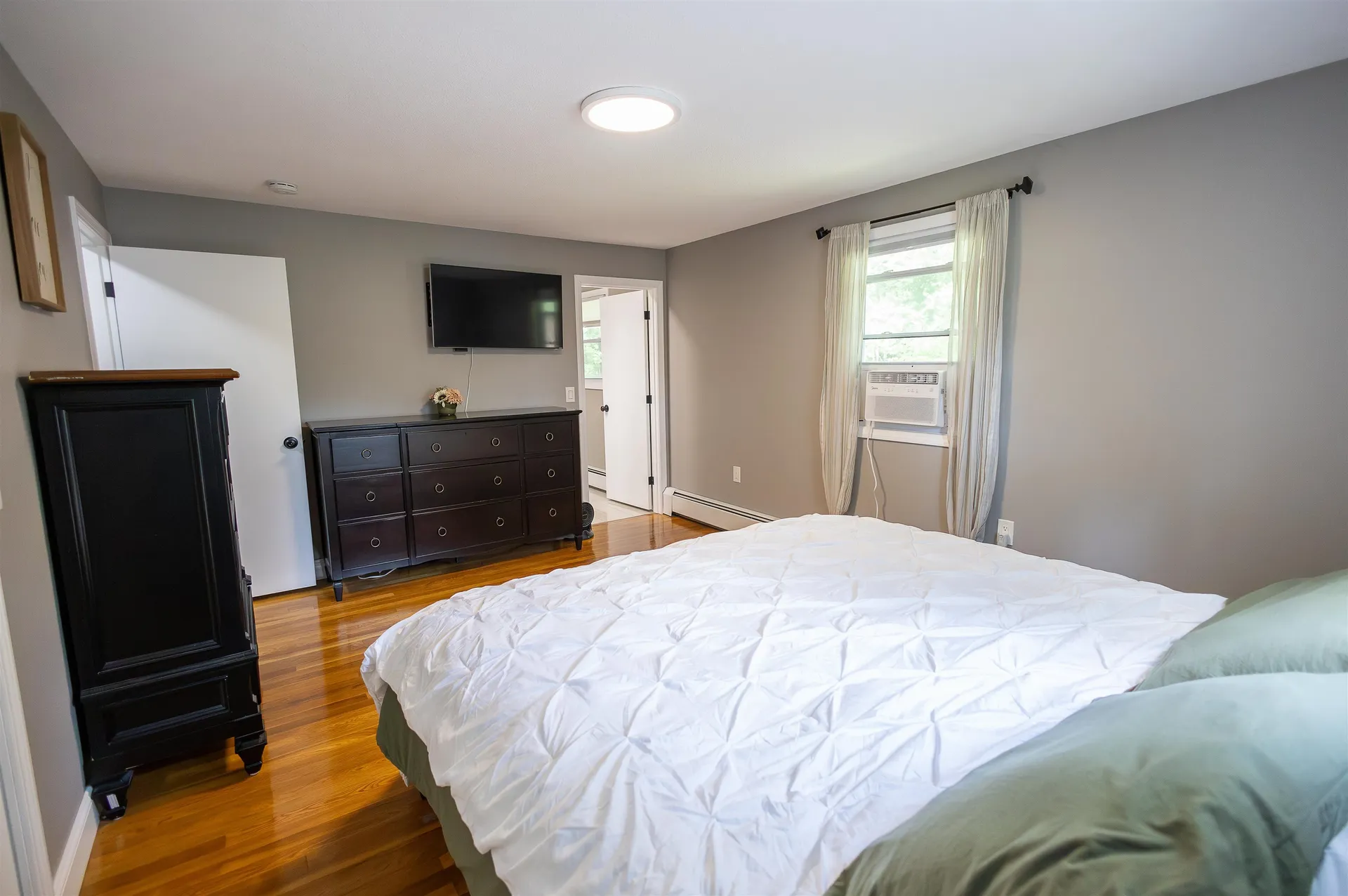 32 Alvirne Drive Hudson NH 03051