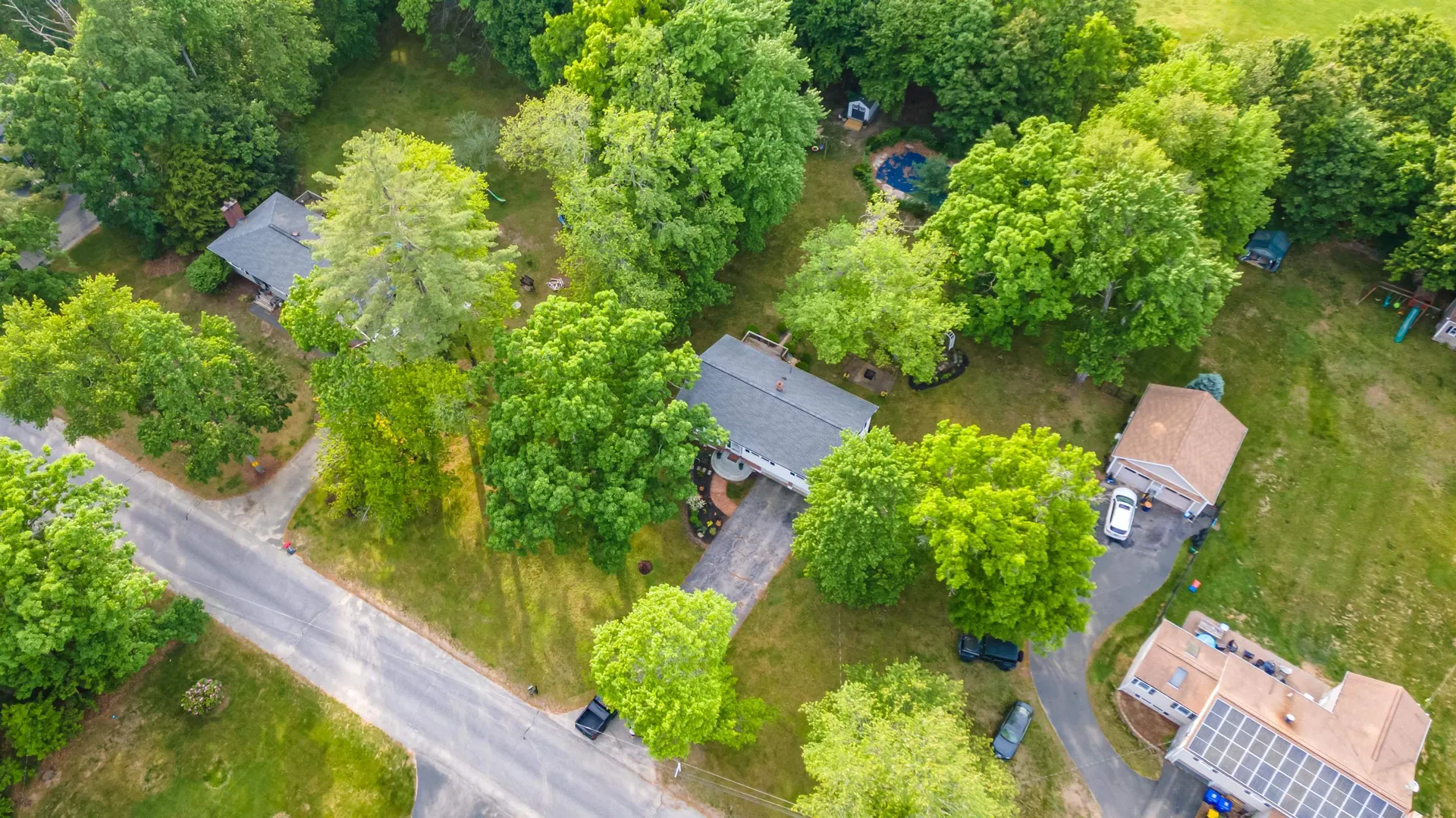 32 Alvirne Drive Hudson NH 03051