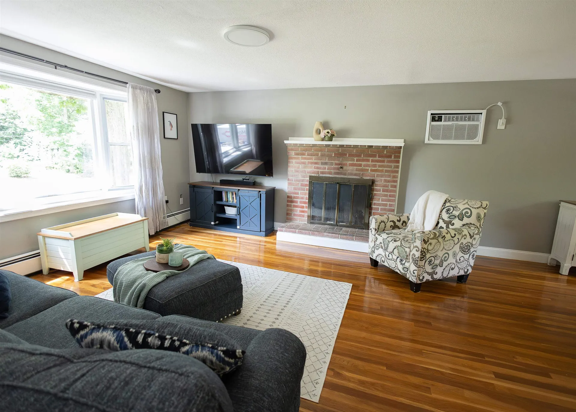 32 Alvirne Drive Hudson NH 03051