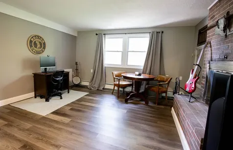 32 Alvirne Drive Hudson NH 03051