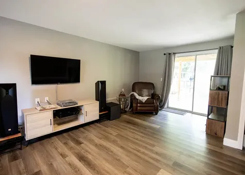 32 Alvirne Drive Hudson NH 03051