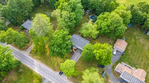 32 Alvirne Drive Hudson NH 03051