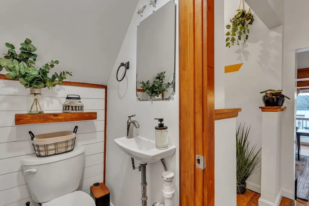 70 Shadow Lane Hinesburg VT 05461