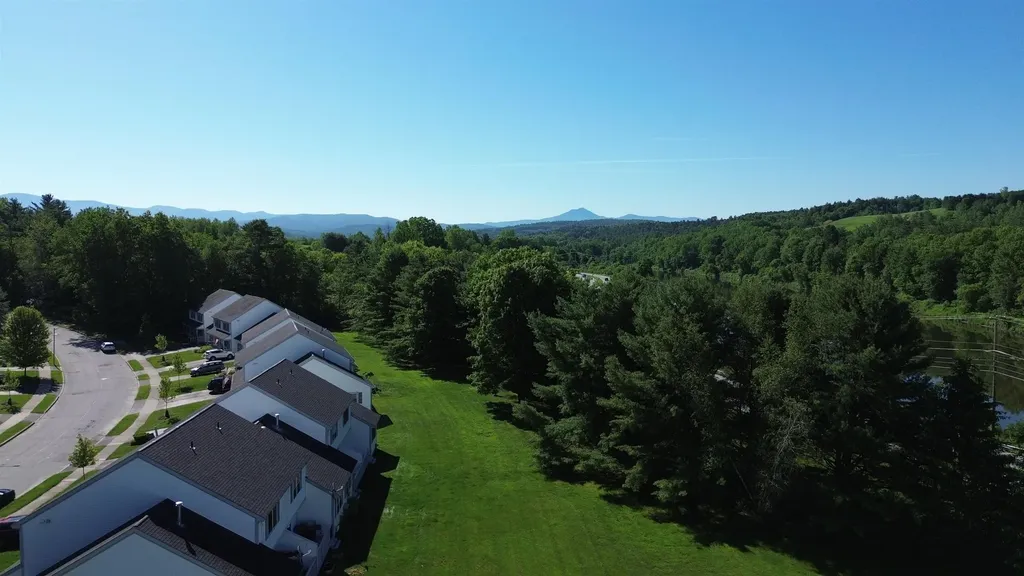9 Pinewood Drive Essex VT 05452
