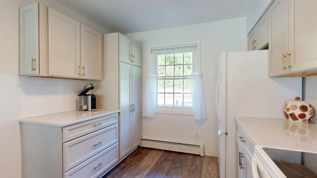 9 Pinewood Drive Essex VT 05452