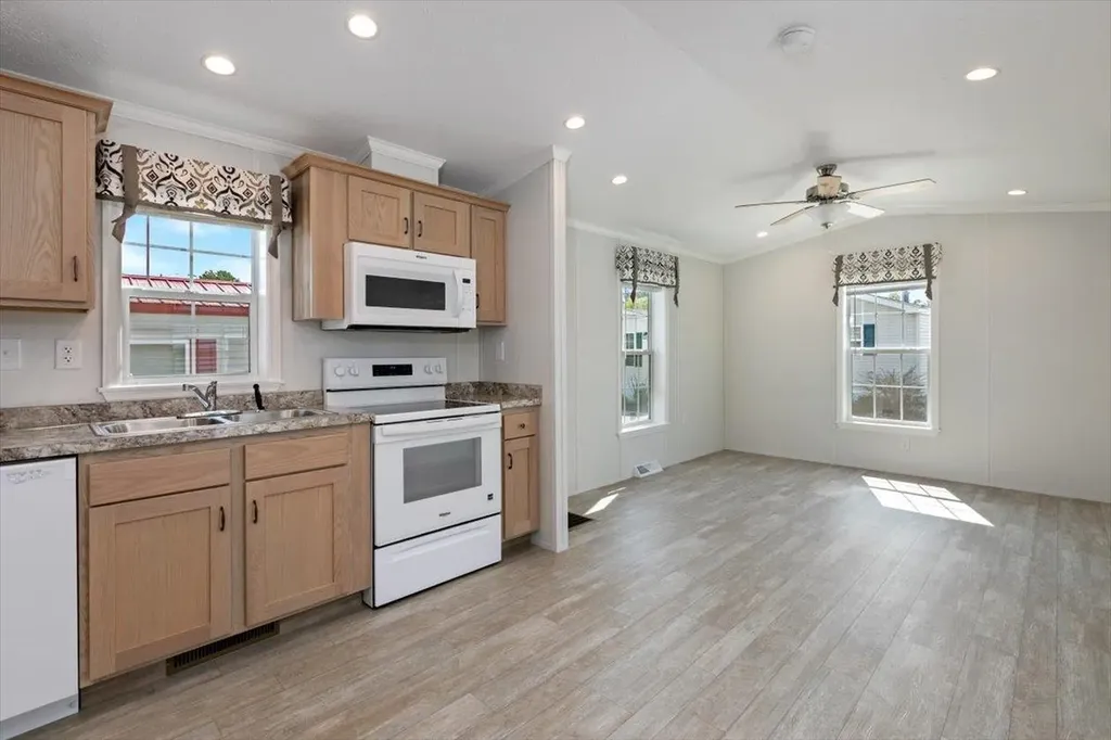 23 Brookwood Drive Salem NH 03079
