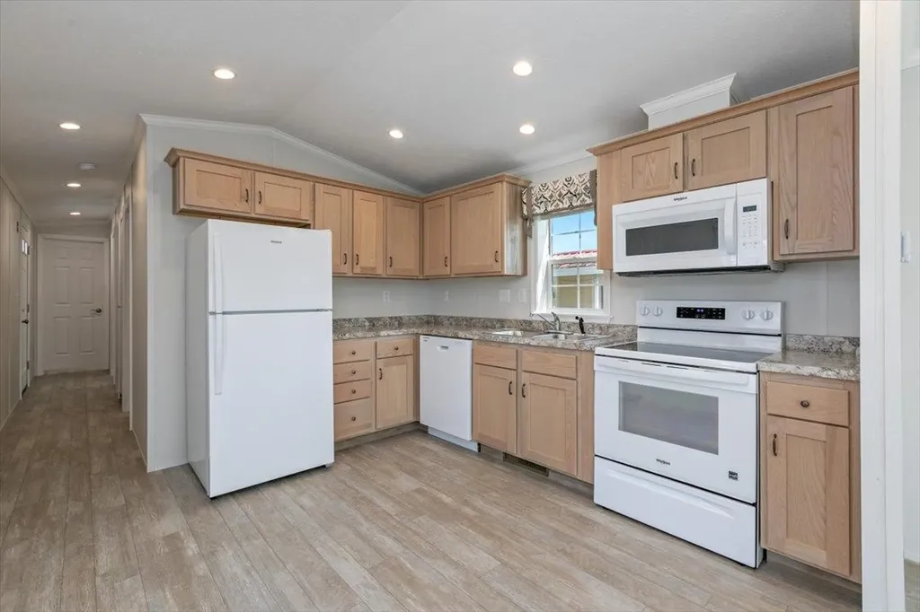 23 Brookwood Drive Salem NH 03079