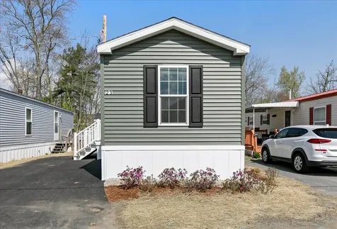 23 Brookwood Drive Salem NH 03079